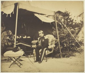 Upseerit istuvat teltassa Camp de Châlonsissa tekijältä Gustave Le Gray