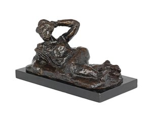 Makaa alasti aamutakissa, suunniteltu 1906, valettu 1951 (pronssi, ruskea patina). tekijältä Henri Matisse