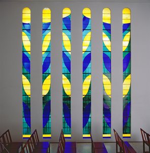 Rukousnauhan kappelin lasimaalauksia, Vence tekijältä Henri Matisse
