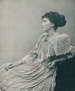 Rouva Hugh E. H. Hoare, 1893