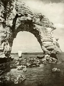 Meren kulunut kaari Matsushimassa, 1910. tekijältä Herbert Ponting