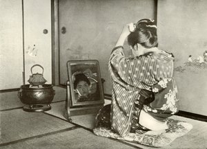 Prinking Up for the Day, 1910. tekijältä Herbert Ponting