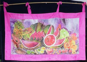 Mexican Fruits, 2003 (värit silkillä) tekijältä Hilary Simon