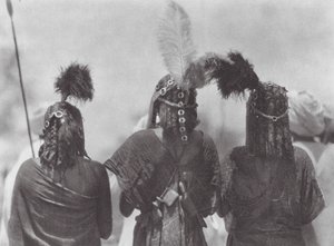 Afrikka: Aulad Hamidin päähine (s/w-kuva). tekijältä Hugo Adolf Bernatzik