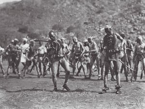 Afrikka: (s/w-kuva): Nuba rattitanssi (s/w-kuva). tekijältä Hugo Adolf Bernatzik