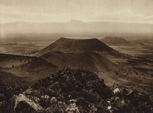 Meksiko: Santa Catarina ja La Caldera, sammuneet tulivuoret Meksikon pääkaupungin laitamilla (s/w-kuva). tekijältä Hugo Brehme