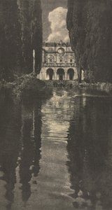 Työhuone: Villa Falconieri tekijältä Hugo Henneberg