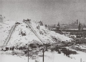 Vapahtajan Kristus-katedraalin purku Moskovassa, 1931 tekijältä Ilya Arnoldovich Ilf