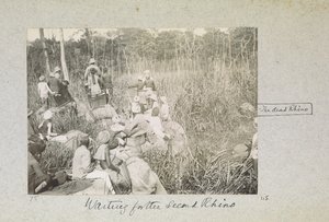 Odotan toista sarvikuonoa, "Curzon Collection: Albumi tilannekuvista, jotka liittyvät pääasiassa Lord Curzonin aikaan Intian varakuninkaana", huhtikuu 1901 tekijältä Indian photographer