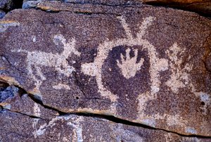 Anasazi Petroglyph (kalliotaide) kaiverrukset New Mexicossa.