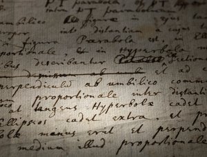 Kaksi sivua revisioita Principia Mathematicaan tekijältä Isaac Newton