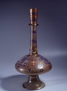Islamilainen taide: pullossa on varakuningas Tuquztemurin pitkä emaloitu lasikaula. 1345 noin.. Egyptistä tai Syyriasta. Himmeä. 50 cm. Pariisi, Louvre-museo tekijältä Islamic School