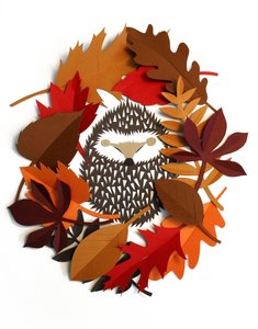 Siili seppele, 2015 (leikattu paperi) tekijältä Isobel Barber