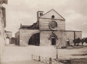 Assisi: S Chiaran kirkko ja luostari, Filippo da Campello (valkoinen kuva) tekijältä Italian Photographer
