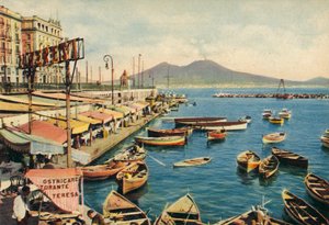 Napoli / Napoli: Santa Lucia ja Vesuvius (värillinen kuva) tekijältä Italian Photographer