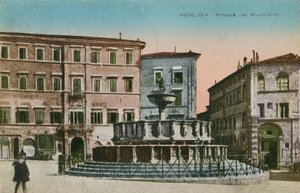 Perugia, Raatihuoneen aukio, n. 1910 tekijältä Italian Photographer