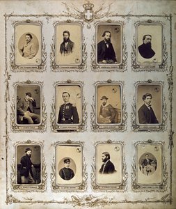 Risorgimento: muotokuvia Tuhansista (tai punapaidoista), jotka osallistuivat Giuseppe Garibaldin retkikuntaan. 1860-1861 Studio Pavia ja Genes. Museo del Risorgimento Rooma tekijältä Italian Photographer