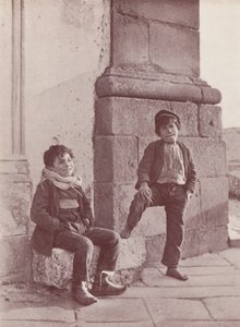 Sisilia: Sisilialaiset sisilialaispojat (s/w-kuva) tekijältä Italian Photographer