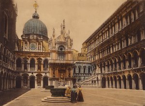 Venetsia / Venetsia: Dogen palatsin sisäpiha (värillinen kuva) tekijältä Italian Photographer
