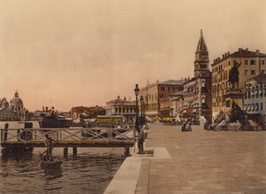 Venezia / Venetsia: Riva degli Schiavoni (värillinen kuva) tekijältä Italian Photographer