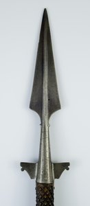 Karhukeihäs, n. 1550 (teräs ja puu) tekijältä Italian School