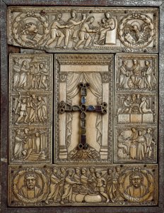 Norsunluuvärinen evankelinen kansi, joka tunnetaan nimellä Dittico delle cinque parti (Viiden osan dyptiikka), koristaa jaksoja jus-jumaluudesta. 5. vuosisadalla. Milano, Tesoro del Duomo tekijältä Italian School