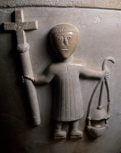 Liturginen kulkue, yksityiskohta kohokuvioituna kastealtaista, valkoinen kalkkikivi, San Geminianuksen kirkko, Vicofertile, Emilia-Romagna, Italia tekijältä Italian School