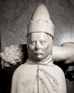 Genovan ensimmäisen dogen Simone Boccanegran hautausmuistomerkki (marmoriveistos tekijältä Italian School