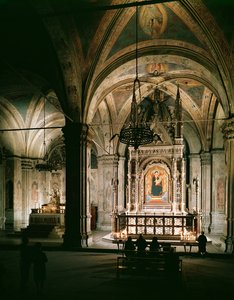 Sisäkuva kirkosta tekijältä Italian School