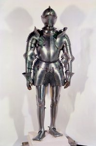Haarniskapuku, jonka uskotaan kuuluneen Chevalier Bayardille (1475-1524), n. 1510 (metalli) tekijältä Italian School