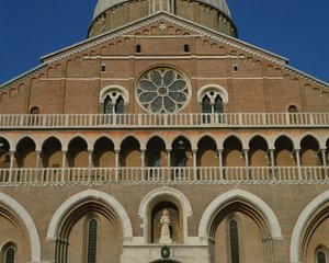 Länsijulkisivu (yksityiskohta) tekijältä Italian School
