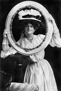 Marie Studholme 1875-1930, englantilainen näyttelijä, 1904.