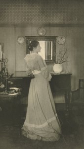 Kameratyö: Rouva C:n muotokuva, 1907. tekijältä J. Craig Annan