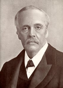 Arthur James Balfour, 1. Earl of Balfour, Britannian valtiomies ja pääministeri, 1912. tekijältä J Russell and Sons