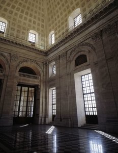 Barokkiarkkitehtuuri: Hotel Dieu (1741-1748), arkkitehti Jacques Germain (Jacques-Germain) Soufflot (1713-1780). Sisäinen näkymä. Lyons, Rhône (69).