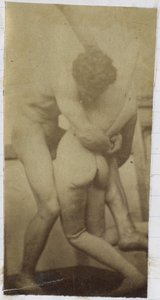 Jacques de Lalaingin studiossa tutkitaan miesalastonta mallia, seisomassa ja painimassa mannekiinin kanssa, mahdollisesti Painit-maalauksen esiselvitys tekijältä Jacques Lalaing (attributed to)