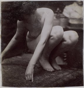 Tutkimus naispuolisesta alastonmallista edestä katsottuna Jacques de Lalaingin studiossa, esiselvitys Musee des Beaux arts, Tournain suihkulähteen elementille ja pyöreälle suihkulähteelle tekijältä Jacques Lalaing (attributed to)