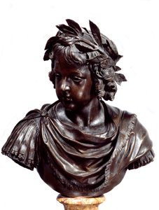 Ludvig XIV:n (1638-1715) lapsen pronssinen rintakuva, joka on kerrottu Jacques Sarazinin (1592-1660) roomalaiselle veistokselle Ennen vuotta 1643. Pariisi, Louvre-museo tekijältä Jacques Sarazin