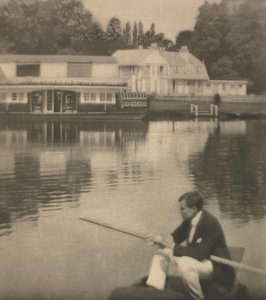 Kameratyö: Valkoinen talo, 1910.