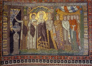 Mosaiikeissa keisarinna Theodora esiintyy avustajiensa ympäröimänä. San Vitalen kirkko, Ravenna, Italia.