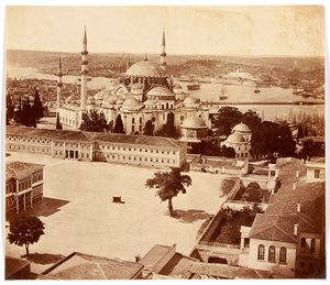Istanbul. Süleymaniye-moskeija tekijältä James Robertson