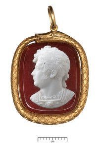 George IV:n kruunaus, kultariipus, n. 1821 (kulta ja lasi)