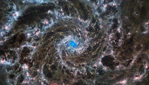 Phantom Galaxyn sydän tekijältä James Webb Space Telescope (NASA)