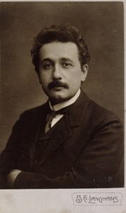 Carte-de-visite-muotokuva Albert Einsteinista Prahassa 1912, 1912