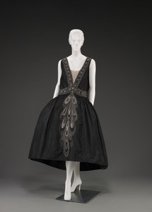 Iltapuku (Robe De Style) (sekoitettu media) tekijältä Jeanne Lanvin