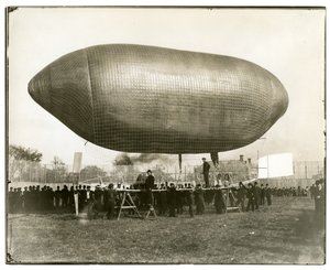 Ilmalaiva "California Arrow" tekijältä Jessie Tarbox Beals