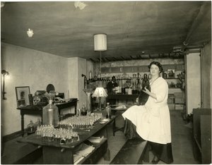 Ann Haviland, hajuvesimies, n. 1915-28 tekijältä Jessie Tarbox Beals