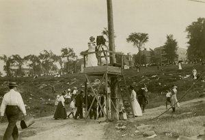 Bealsin omakuva, n. 1905-40 (gelatiinihopea valokuva) tekijältä Jessie Tarbox Beals