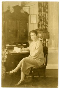 Tuomari Jean Norris New Yorkista, n. 1926 (gelatiinihopea valokuva) tekijältä Jessie Tarbox Beals
