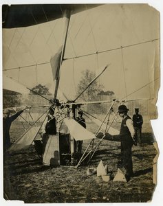 "Meteor" ilmalaiva tekijältä Jessie Tarbox Beals